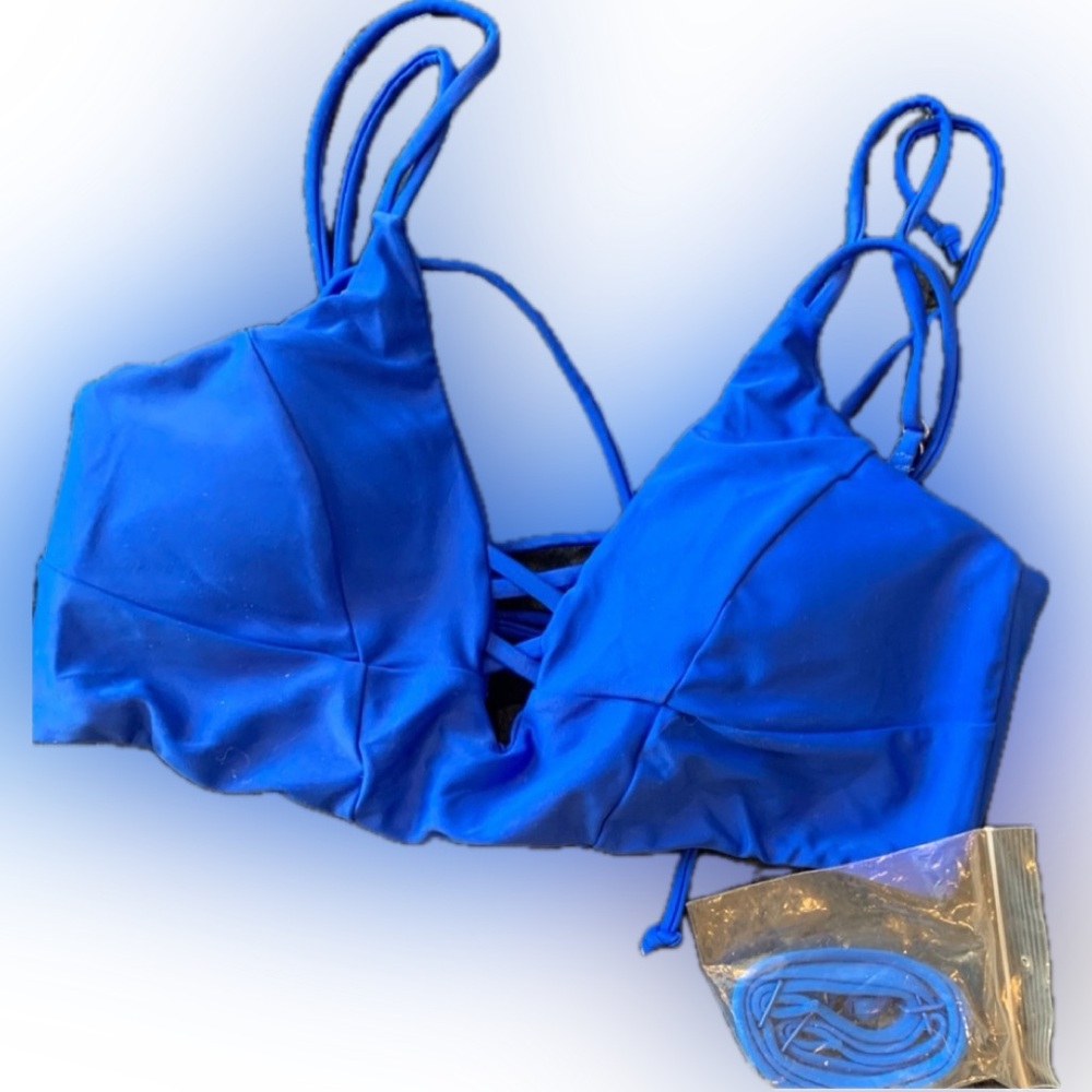 Cupshe bikini cutout top strappy lattice cut outs removable pads Blue Sz S NWT